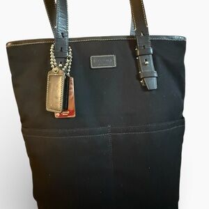 Coach largeTote Bag with 2 tags